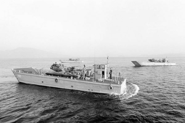 Десантные катера LCM